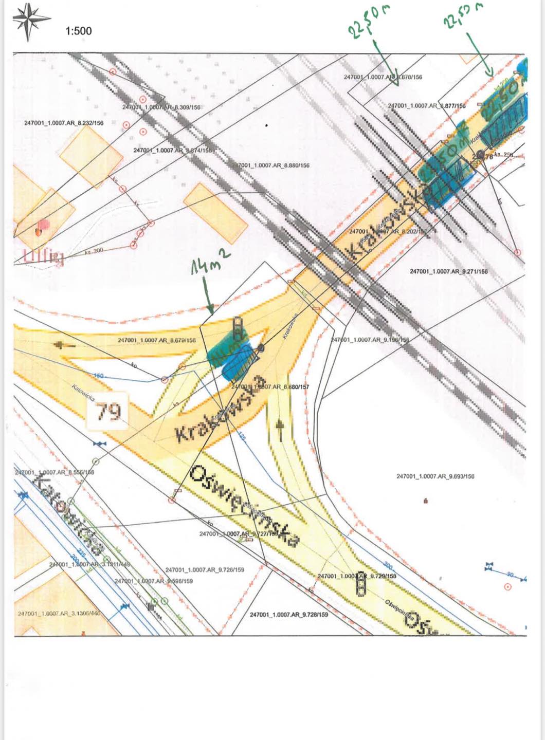Mapa sytuacyjna w skali 1:500 przedstawiająca skrzyżowanie ulic Krakowskiej i Oświęcimskiej z zaznaczonymi działkami, infrastrukturą i adnotacjami.